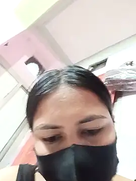 Snapshot of sanu_07 chatting on 10-11-25, 12:36 sanu 07 online show from 10-11-25, 12:36