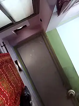 Snapshot of sanu_07 chatting on 10-19-25, 05:08 sanu 07 online show from 10-19-25, 05:08