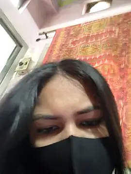 Snapshot of sanu_07 chatting on 10-29-25, 04:48 sanu 07 online show from 10-29-25, 04:48