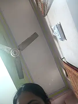 Snapshot of sanu_07 chatting on 11-14-25, 04:33 sanu 07 online show from 11-14-25, 04:33