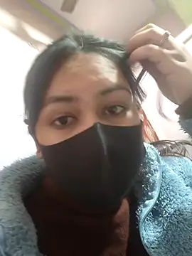 Snapshot of sanu_07 chatting on 12-04-25, 05:28 sanu 07 online show from 12-04-25, 05:28