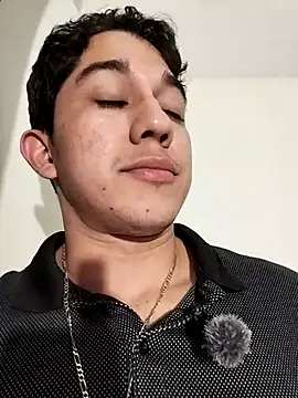 Snapshot of Penelope77 chatting on 11-14-25, 06:56 Penelope77 online show from 11-14-25, 06:56