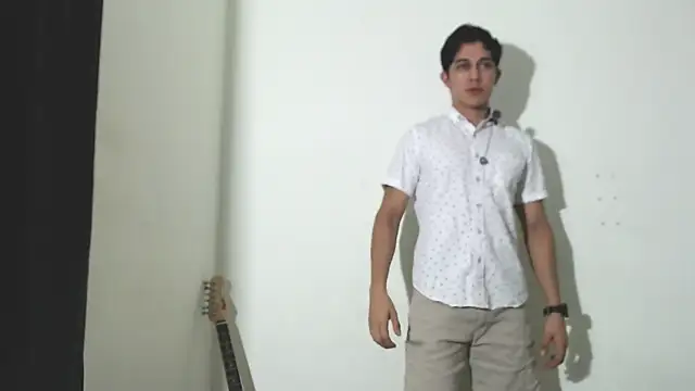 Snapshot of Penelope77 chatting on 12-14-25, 04:18 Penelope77 online show from 12-14-25, 04:18