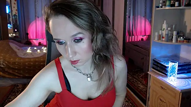 Snapshot of ClassyInna chatting on 11-12-25, 05:41 ClassyInna online show from 11-12-25, 05:41