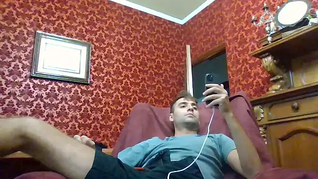 Snapshot of Torissimo92 chatting on 09-13-25, 05:02 Torissimo92 online show from 09-13-25, 05:02