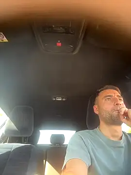 Snapshot of Torissimo92 chatting on 10-11-25, 09:52 Torissimo92 online show from 10-11-25, 09:52