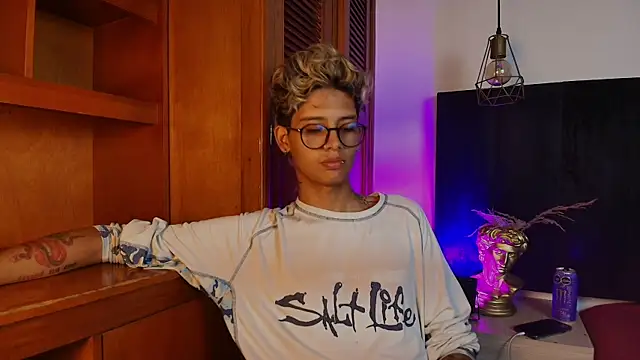 massimo alessandro online show from 09-13-25, 04:45