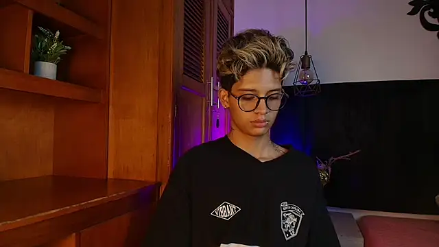 massimo alessandro online show from 09-19-25, 04:03