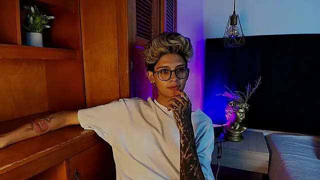 massimo alessandro online show from 09-25-25, 04:05