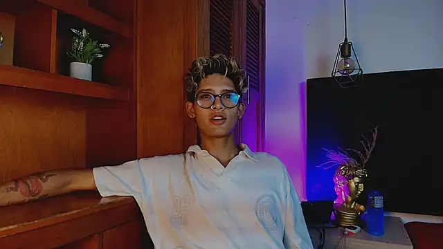 massimo alessandro online show from 10-07-25, 04:20