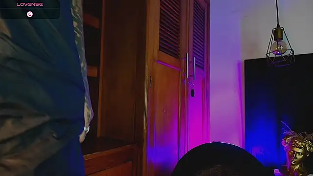 massimo alessandro online show from 10-26-25, 12:16