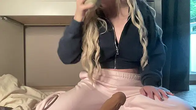 Wodkarella online show from 09-25-25, 07:34