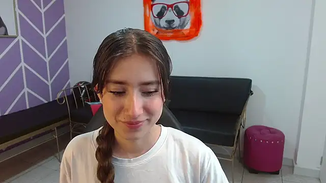 Adhara Kitten online show from 10-16-25, 01:01