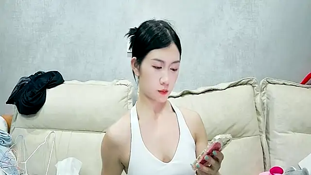 xiaoLI-2025 online show from 09-14-25, 02:49