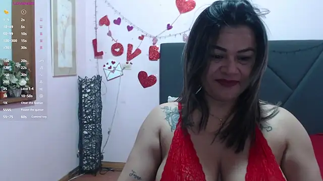 pamela echeverria online show from 04-23-26, 11:20