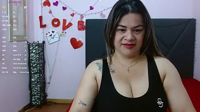 Snapshot of pamela_echeverria chatting on 05-06-26, 11:15 pamela echeverria online show from 05-06-26, 11:15
