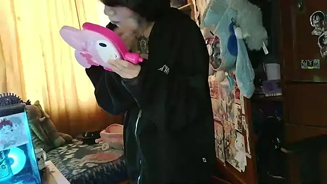 Terraelowen online show from 04-28-26, 01:38