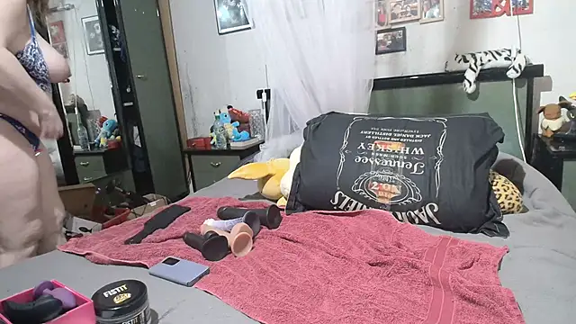 Lilirose-63 online show from 10-30-25, 05:42