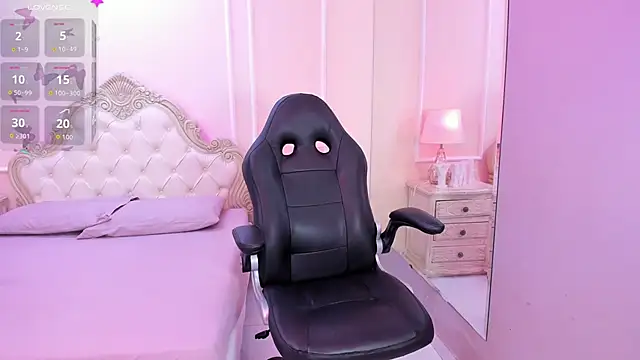 Snapshot of AmyBlackwood chatting on 10-06-25, 07:33 AmyBlackwood online show from 10-06-25, 07:33