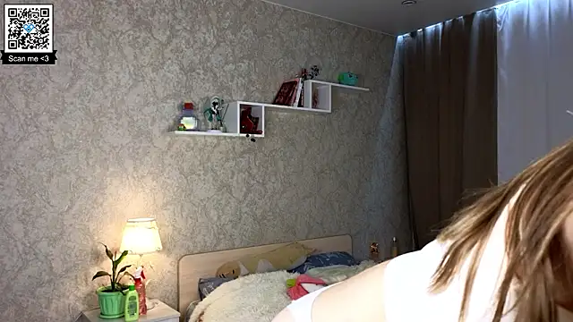 Snapshot of AnnyiBlue chatting on 02-04-26, 12:33 AnnyiBlue online show from 02-04-26, 12:33