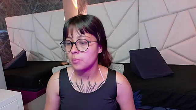 sophiaa 7 online show from 09-23-25, 12:19