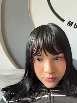 TatiLee online show from 04-12-26, 01:27