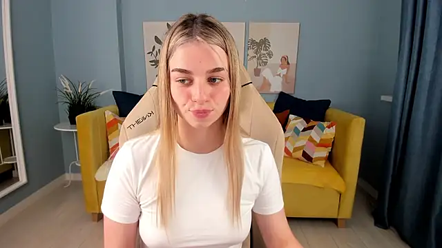 SweetyLicky online show from 10-16-25, 04:08