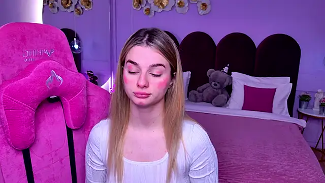 SweetyLicky online show from 11-25-25, 04:18