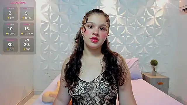 salem cute online show from 02-02-26, 10:08