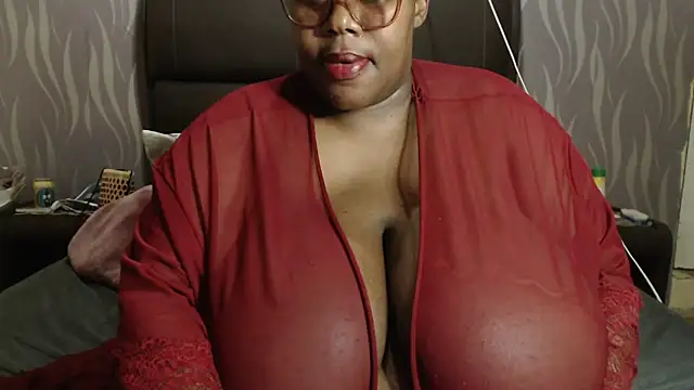 BoobsQueen46K online show from 10-31-25, 06:42