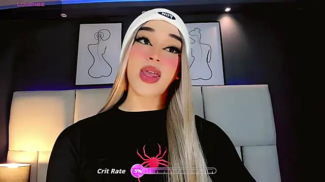 Snapshot of Valeriasmiithh chatting on 10-21-25, 08:42 Valeriasmiithh online show from 10-21-25, 08:42