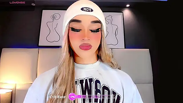 Snapshot of Valeriasmiithh chatting on 10-26-25, 08:37 Valeriasmiithh online show from 10-26-25, 08:37