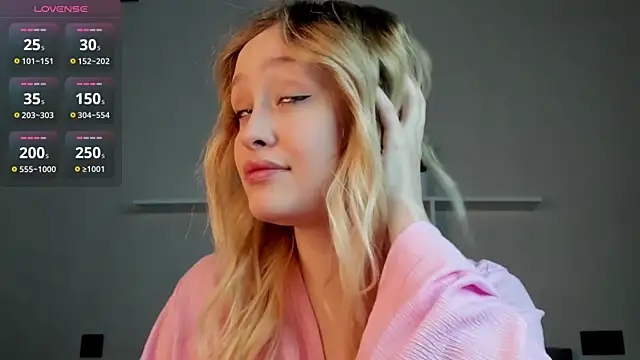 Julliakoill online show from 11-21-25, 08:46