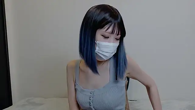 sarina at online show from 05-12-26, 04:31