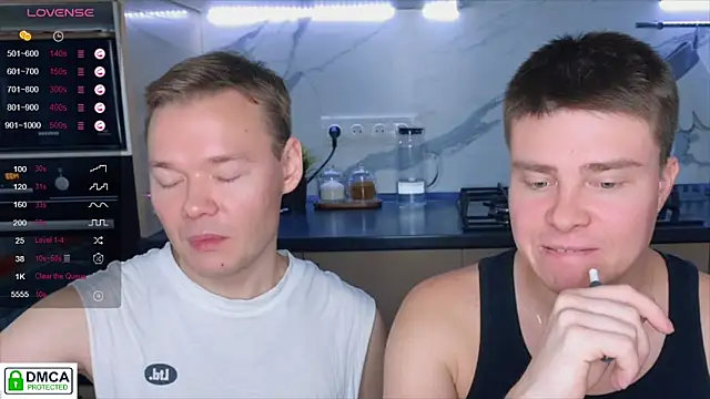 Snapshot of holy_eggs_02 chatting on 11-06-25, 11:33 holy eggs 02 online show from 11-06-25, 11:33