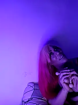 Snapshot of iamlalamilano chatting on 02-14-26, 11:12 iamlalamilano online show from 02-14-26, 11:12