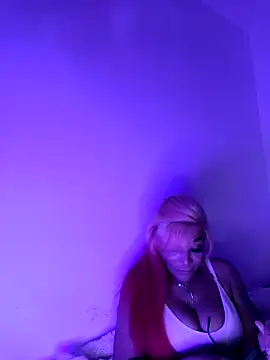 Snapshot of iamlalamilano chatting on 02-19-26, 03:41 iamlalamilano online show from 02-19-26, 03:41