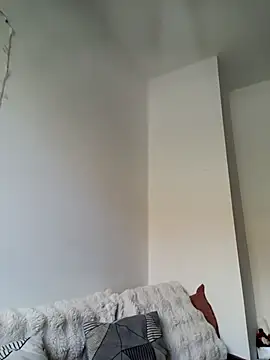 Snapshot of iamlalamilano chatting on 03-01-26, 11:01 iamlalamilano online show from 03-01-26, 11:01