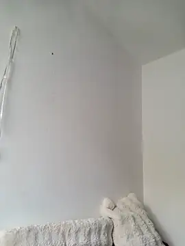 Snapshot of iamlalamilano chatting on 03-12-26, 12:44 iamlalamilano online show from 03-12-26, 12:44