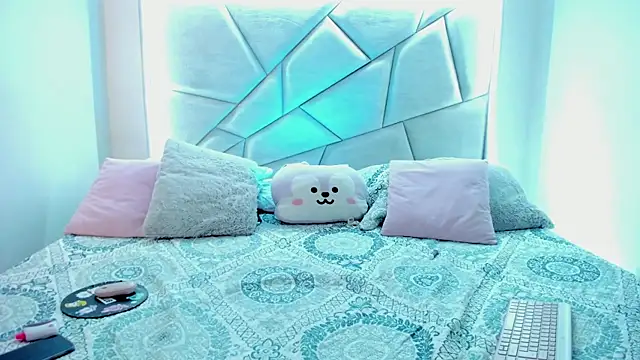 Sweeetcurvyx online show from 01-06-26, 09:50