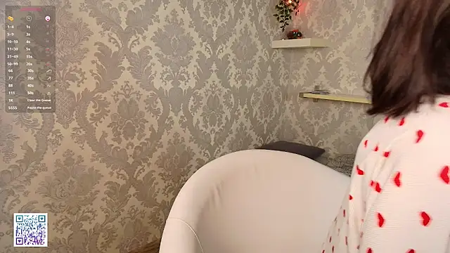 Snapshot of Fire_katie chatting on 10-02-25, 08:16 Fire katie online show from 10-02-25, 08:16