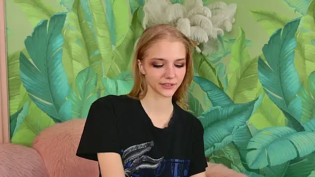 4example Chloe online show from 03-29-26, 05:40