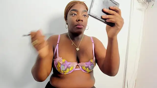 TANISHA HILL online show from 09-20-25, 06:42