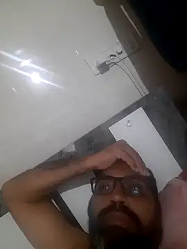 Snapshot of Hot-boy077 chatting on 09-27-25, 04:34 Hot-boy077 online show from 09-27-25, 04:34