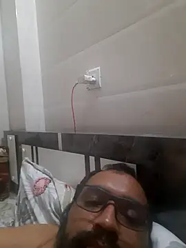 Snapshot of Hot-boy077 chatting on 09-30-25, 06:02 Hot-boy077 online show from 09-30-25, 06:02