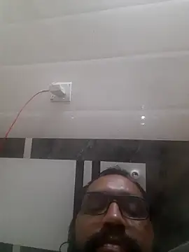 Snapshot of Hot-boy077 chatting on 10-02-25, 10:11 Hot-boy077 online show from 10-02-25, 10:11