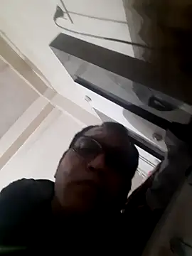 Snapshot of Hot-boy077 chatting on 10-05-25, 07:01 Hot-boy077 online show from 10-05-25, 07:01