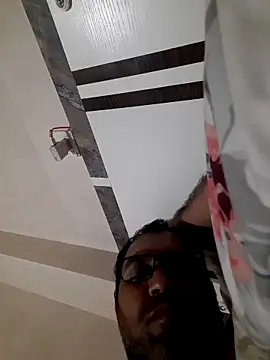 Snapshot of Hot-boy077 chatting on 10-20-25, 04:35 Hot-boy077 online show from 10-20-25, 04:35