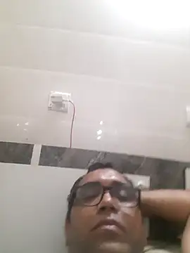 Snapshot of Hot-boy077 chatting on 10-21-25, 05:46 Hot-boy077 online show from 10-21-25, 05:46