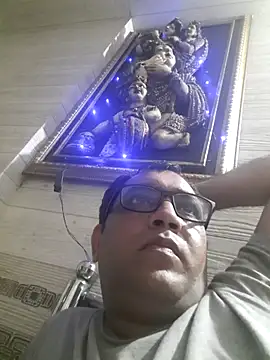 Snapshot of Hot-boy077 chatting on 11-02-25, 01:24 Hot-boy077 online show from 11-02-25, 01:24